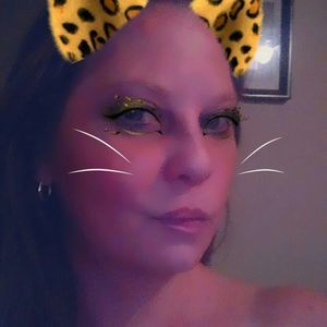 Meet your Posher, Marcia